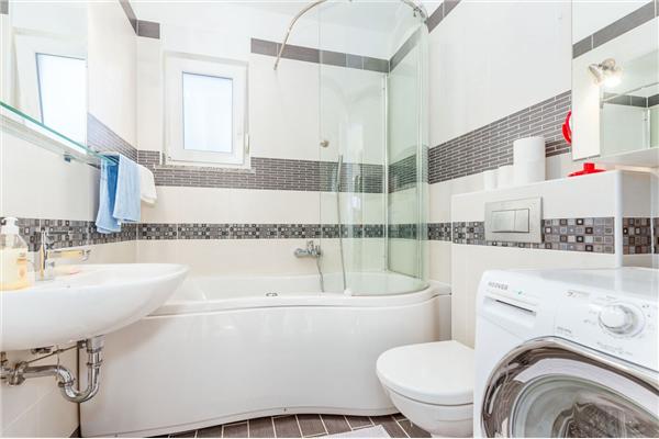 Apartment A1, for 6 persons