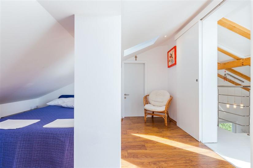 Apartment A1, for 6 persons