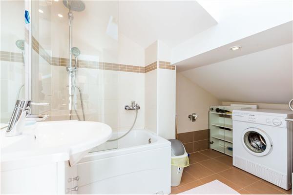 Apartment A1, for 6 persons