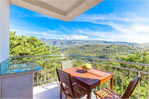 Apartment A1, for 6 persons