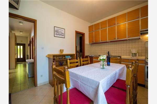 Apartment A1, for 6 persons