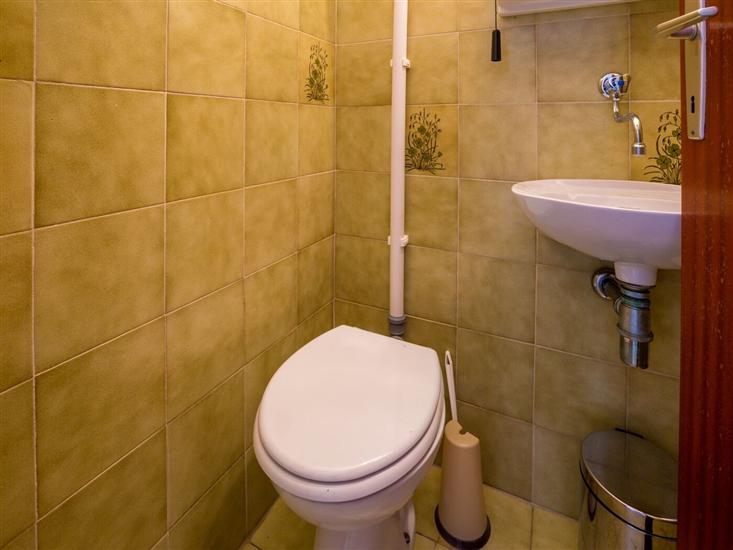 Apartment A1, for 6 persons