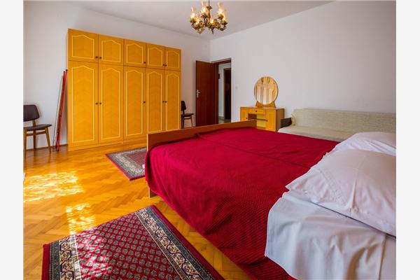 Apartment A1, for 6 persons