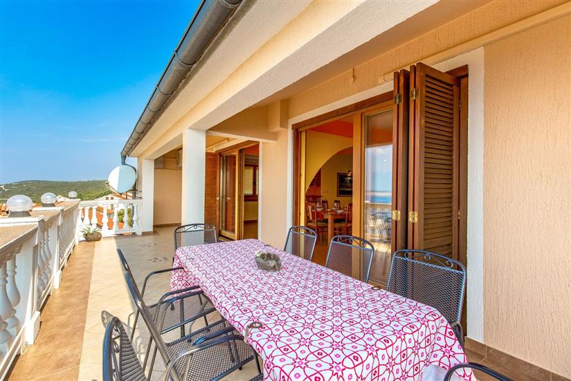 Apartment A1, for 7 persons