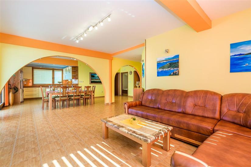 Apartment A1, for 7 persons