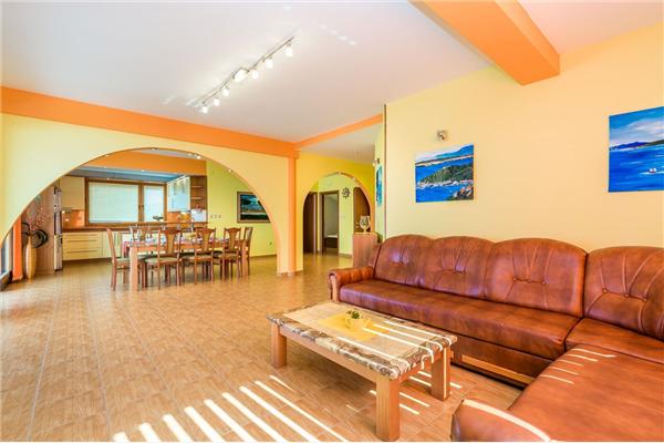 Apartment A1, for 7 persons