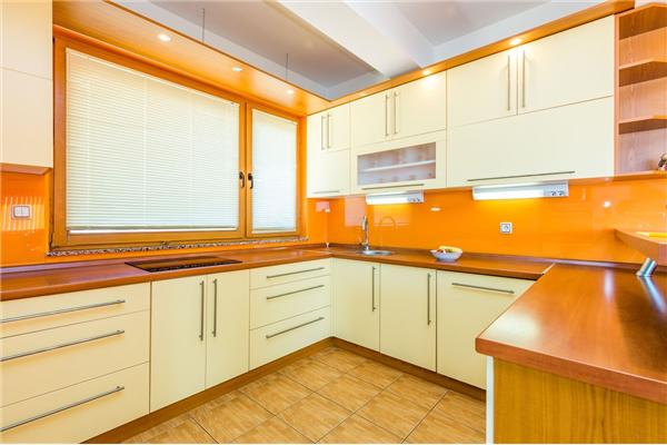 Apartment A1, for 7 persons