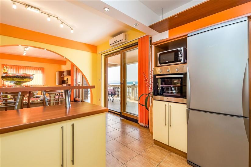 Apartment A1, for 7 persons