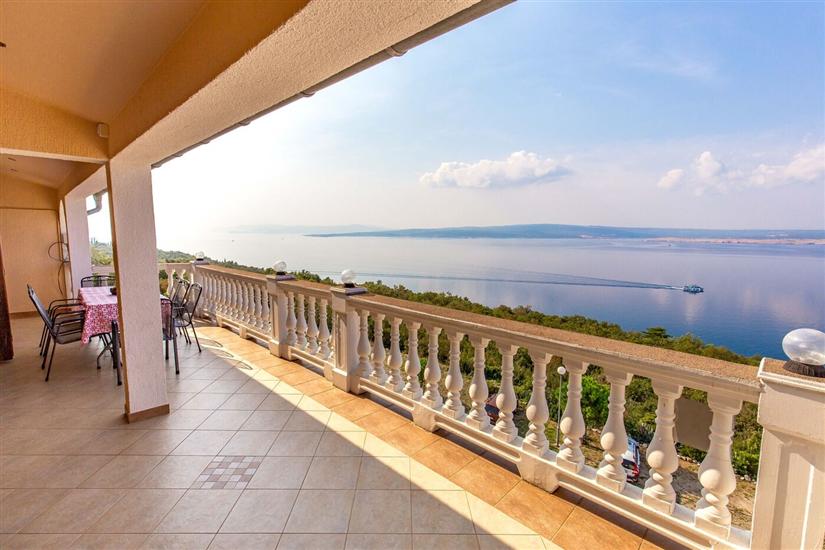 Apartment A1, for 7 persons