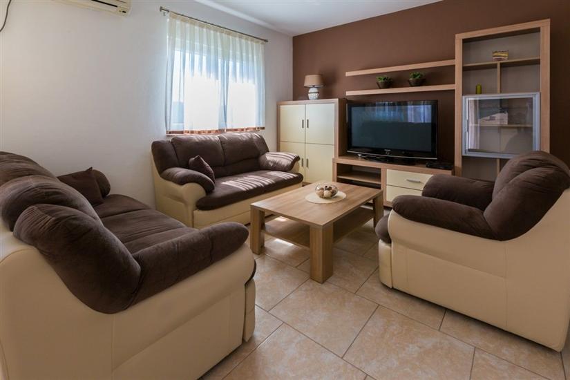 Apartment A1, for 6 persons