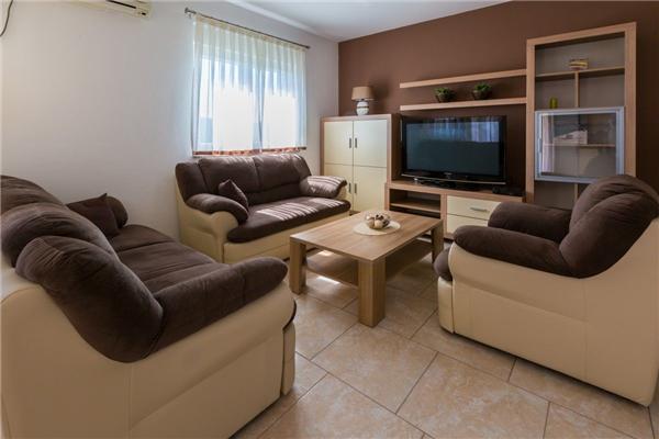 Apartment A1, for 6 persons