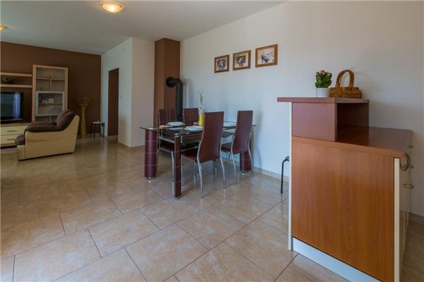 Apartment A1, for 6 persons