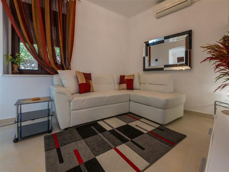 House K1, for 8 persons