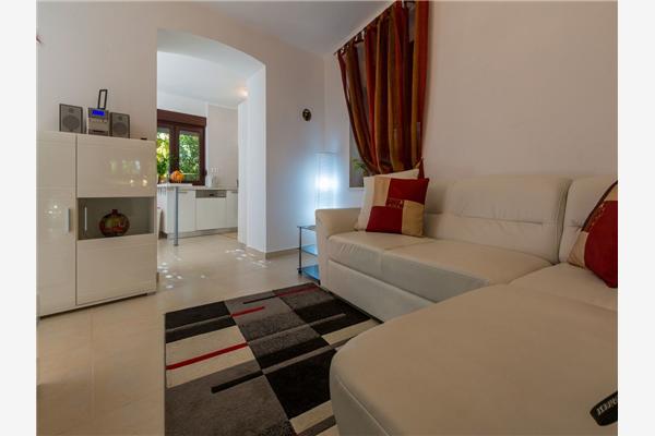 House K1, for 8 persons