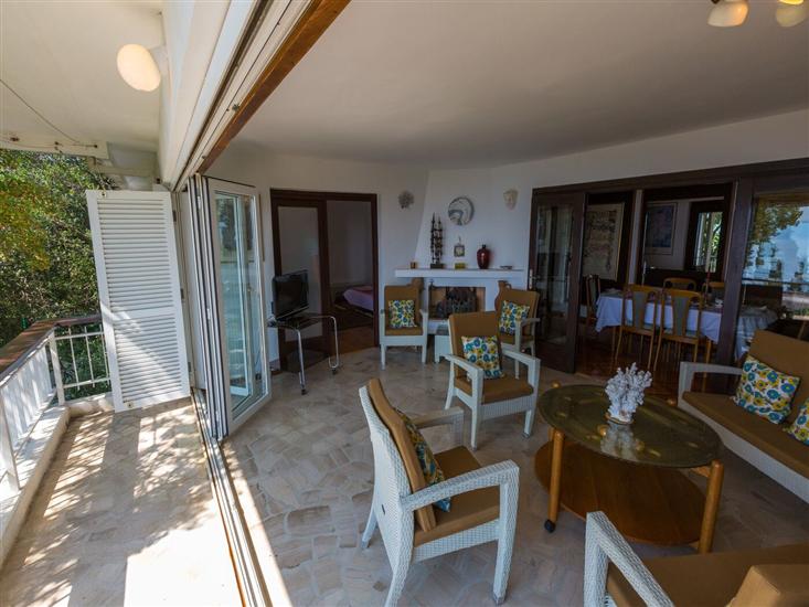 House A1, for 10 persons