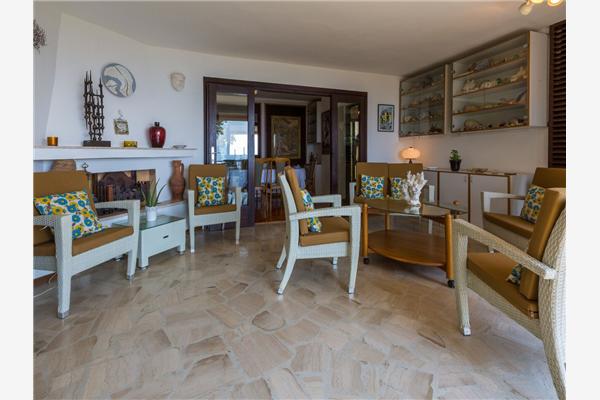 House A1, for 10 persons