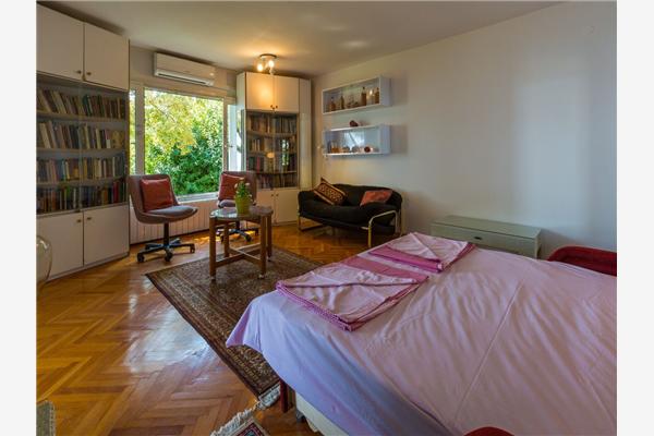 House A1, for 10 persons