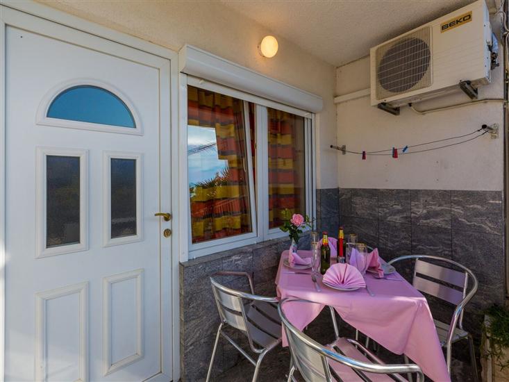 Apartment A1, for 4 persons