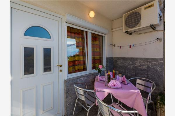 Apartment A1, for 4 persons