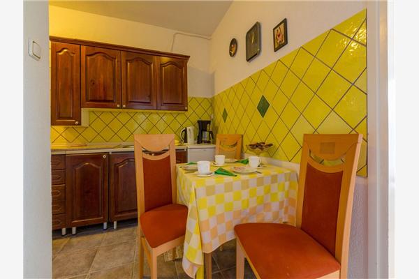 Apartment A2, for 4 persons