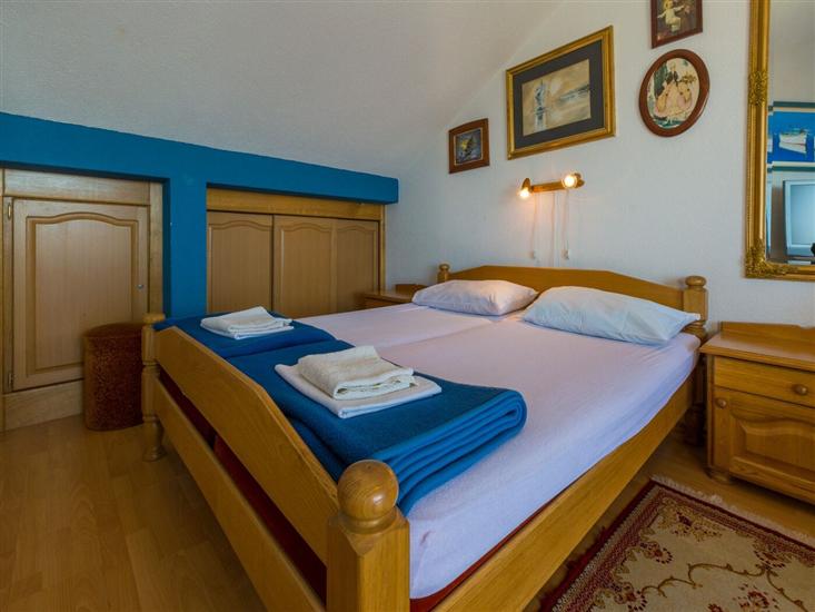 Apartment A4, for 4 persons