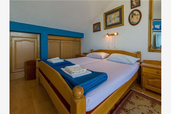 Apartment A4, for 4 persons