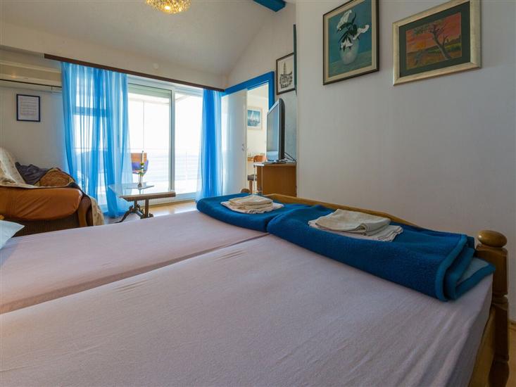 Apartment A4, for 4 persons