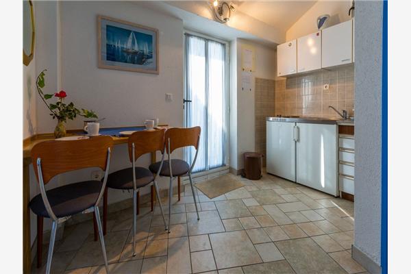 Apartment A4, for 4 persons