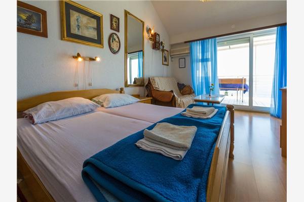 Apartment A4, for 4 persons