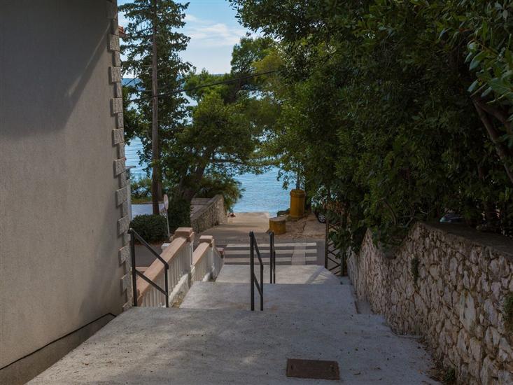 Apartment Villa Sara