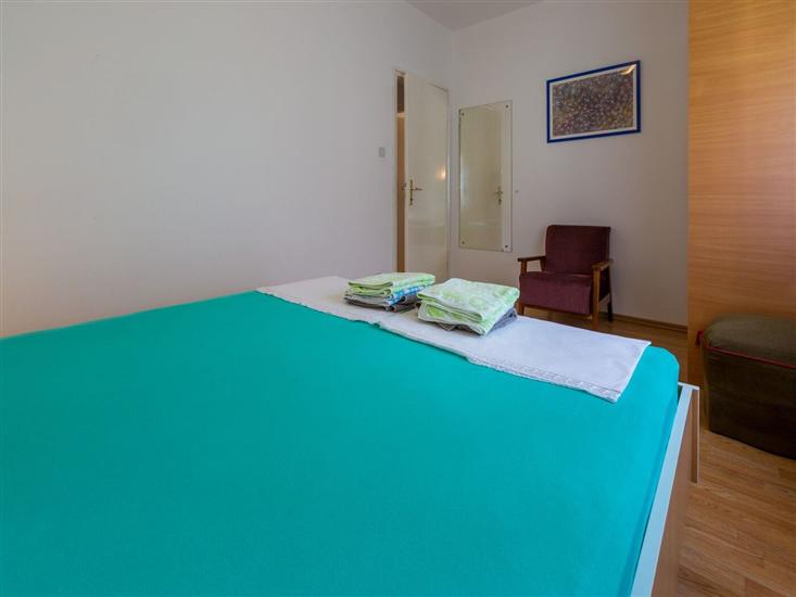 Apartment A1, for 5 persons