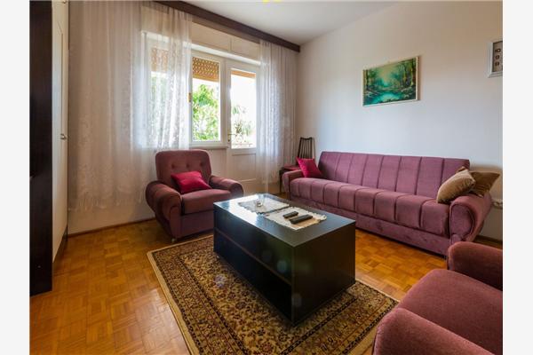 Apartment A1, for 5 persons