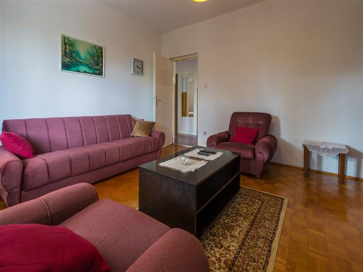 Apartment A1, for 5 persons