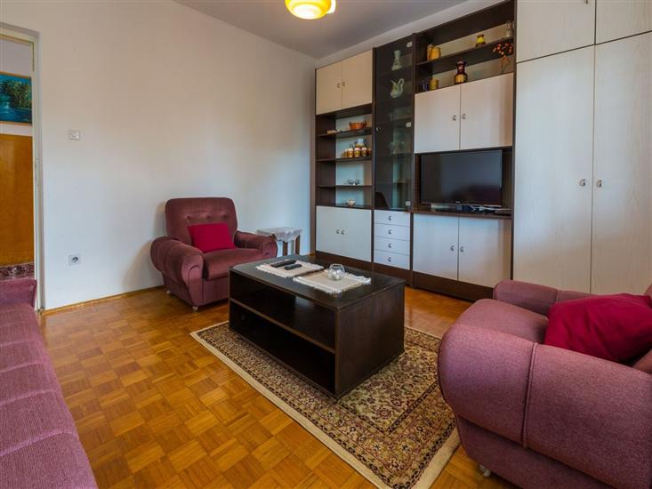 Apartment A1, for 5 persons