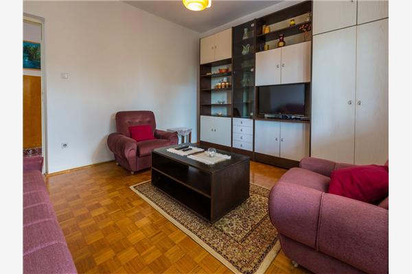 Apartment A1, for 5 persons