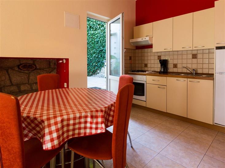 Apartment A2, for 5 persons