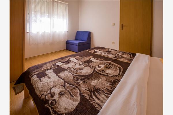 Apartment A2, for 5 persons
