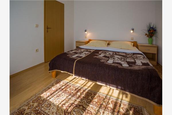 Apartment A2, for 5 persons