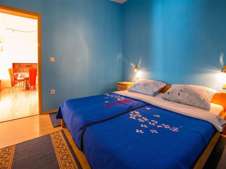 Apartment A2, for 5 persons