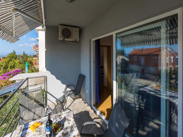 Apartment A2, for 4 persons