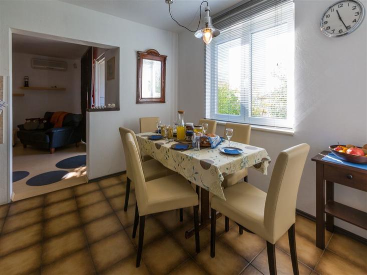 Apartment A3, for 7 persons