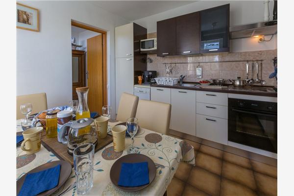Apartment A3, for 7 persons
