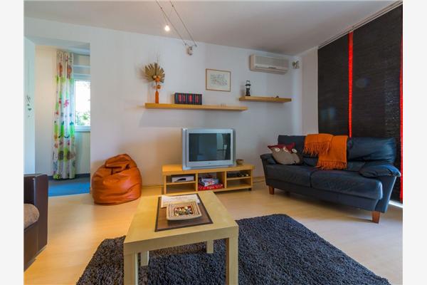 Apartment A3, for 7 persons