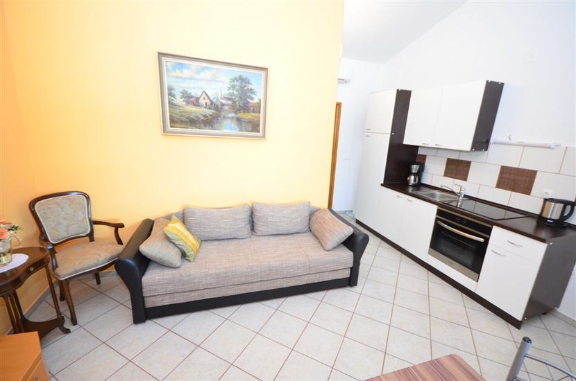 Apartment A2, for 3 persons