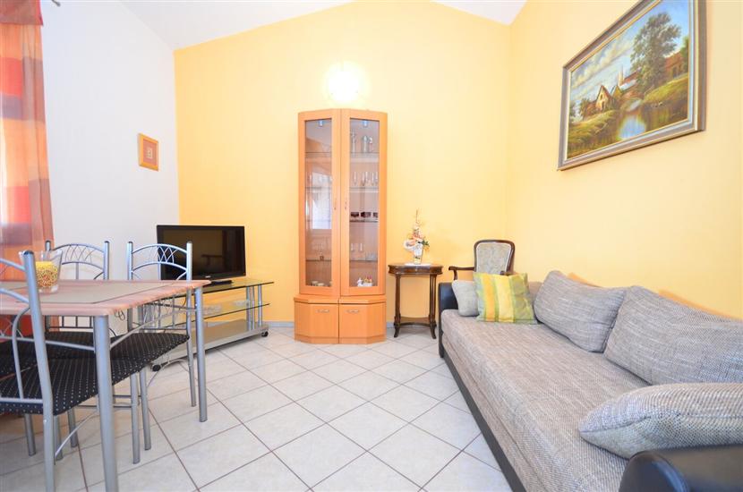 Apartment A2, for 3 persons