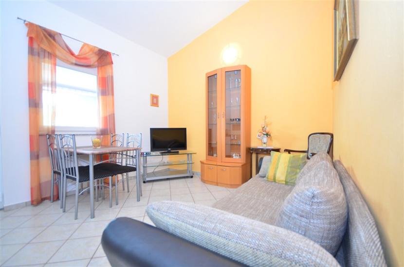 Apartment A2, for 3 persons