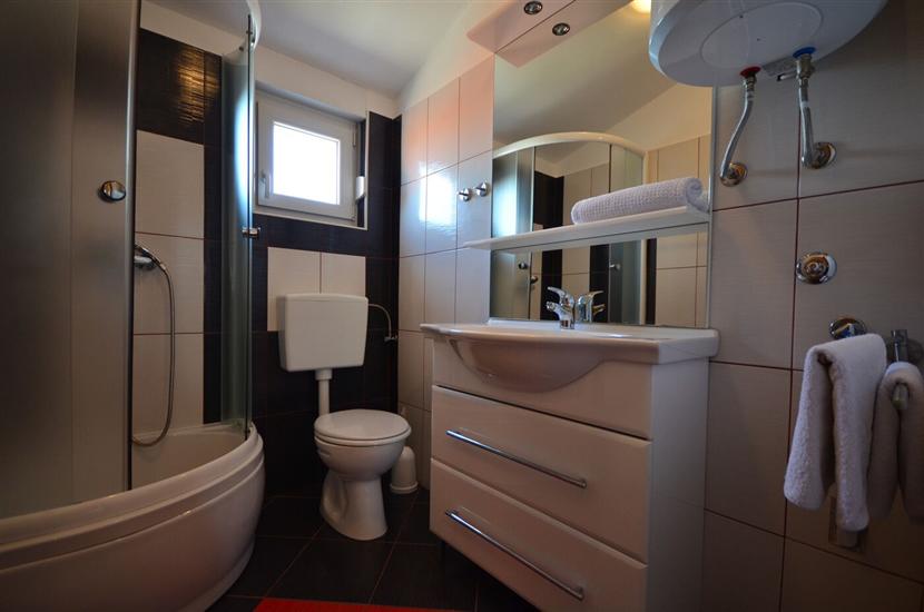 Apartment A2, for 3 persons