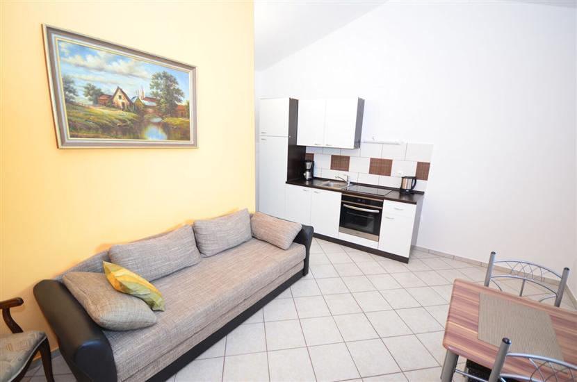Apartment A2, for 3 persons