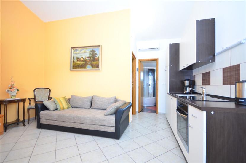 Apartment A2, for 3 persons