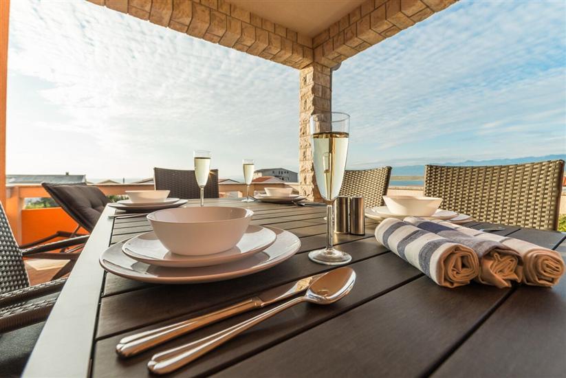 Apartment A3, for 6 persons